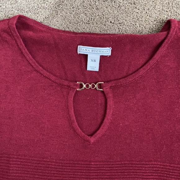 Dana Buchman ruby red/rust red tunic sweater with keyhole neckline - Picture 8 of 12